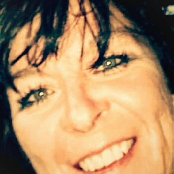 Meet your Posher, Cynde - Picture 1 of 1